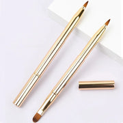 Retractable Lip & Eyeshadow Brush with Cap